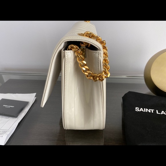 Saint Laurent Vicky Bag - Picture 3 of 7